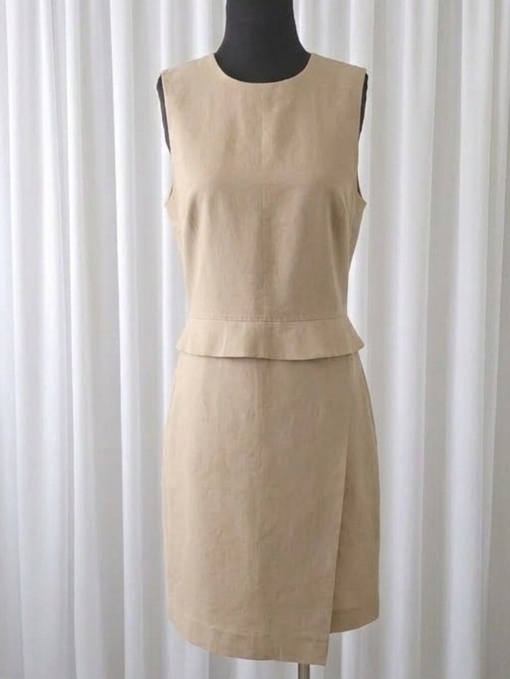 Banana Republic Sleeveless Linen Blend Peplum Dress